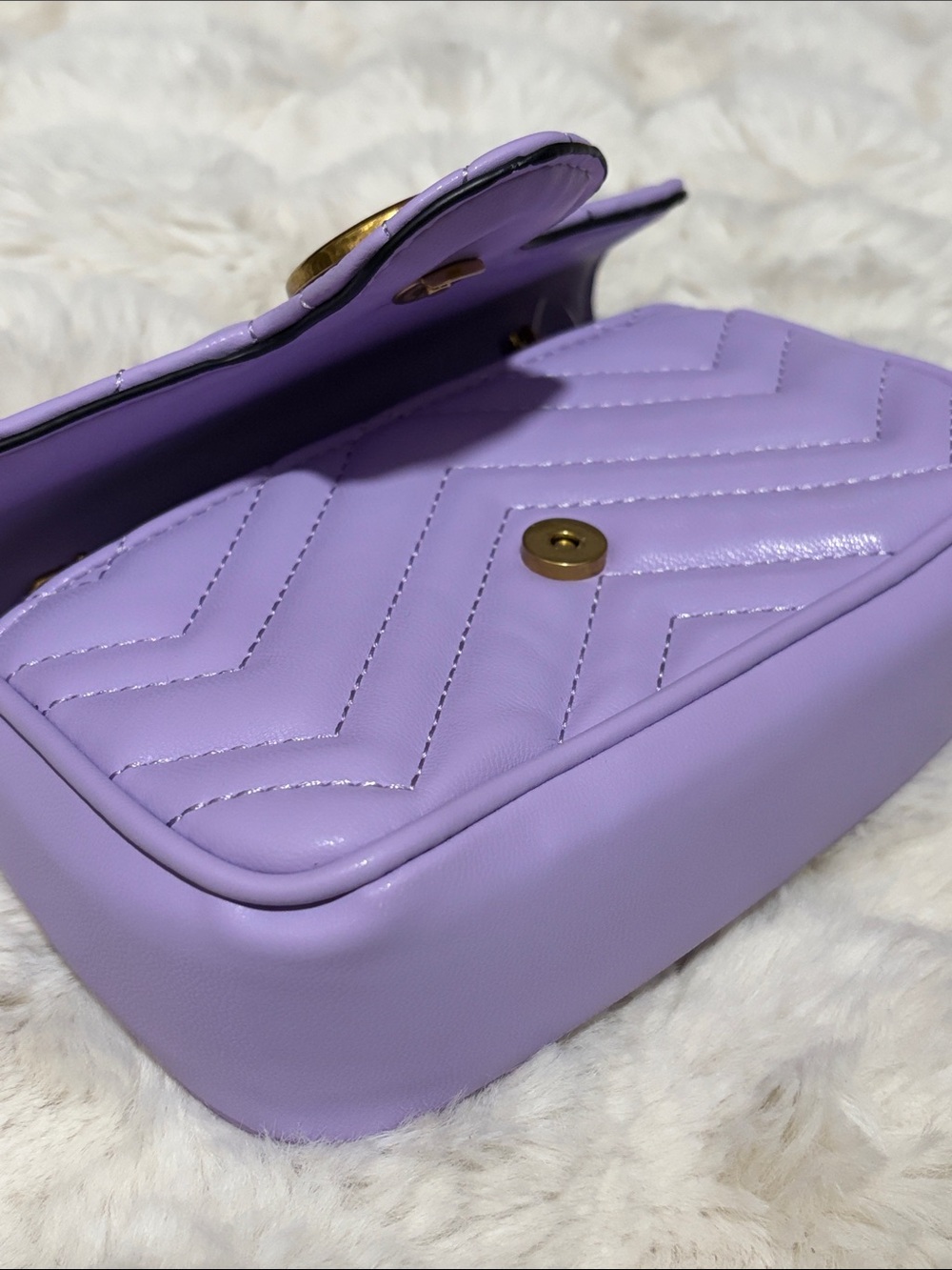 Mini Marmont Quilted Shoulder Bag in Lavender - Picture 3 of 4